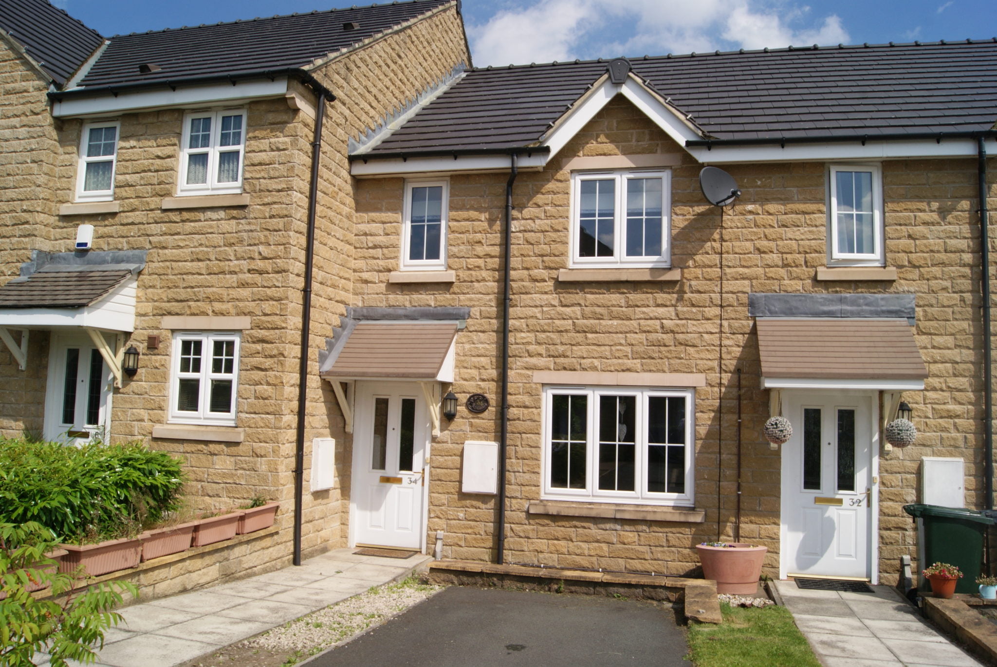 FOR SALE SHARED OWNERSHIP HOUSE Manningham Housing Association